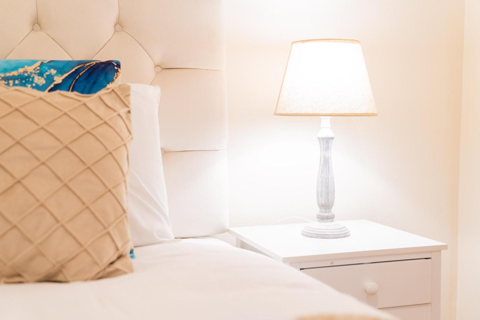 Luxury 3 Bedroom House - Harborne - Parking - Garden - Wifi & Netflix 122G バーミンガム エクステリア 写真